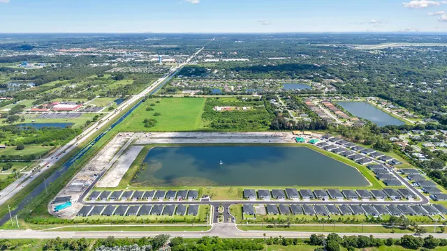 $403,690 | 5465 Hampton Park Circle, Vero Beach, FL 32966