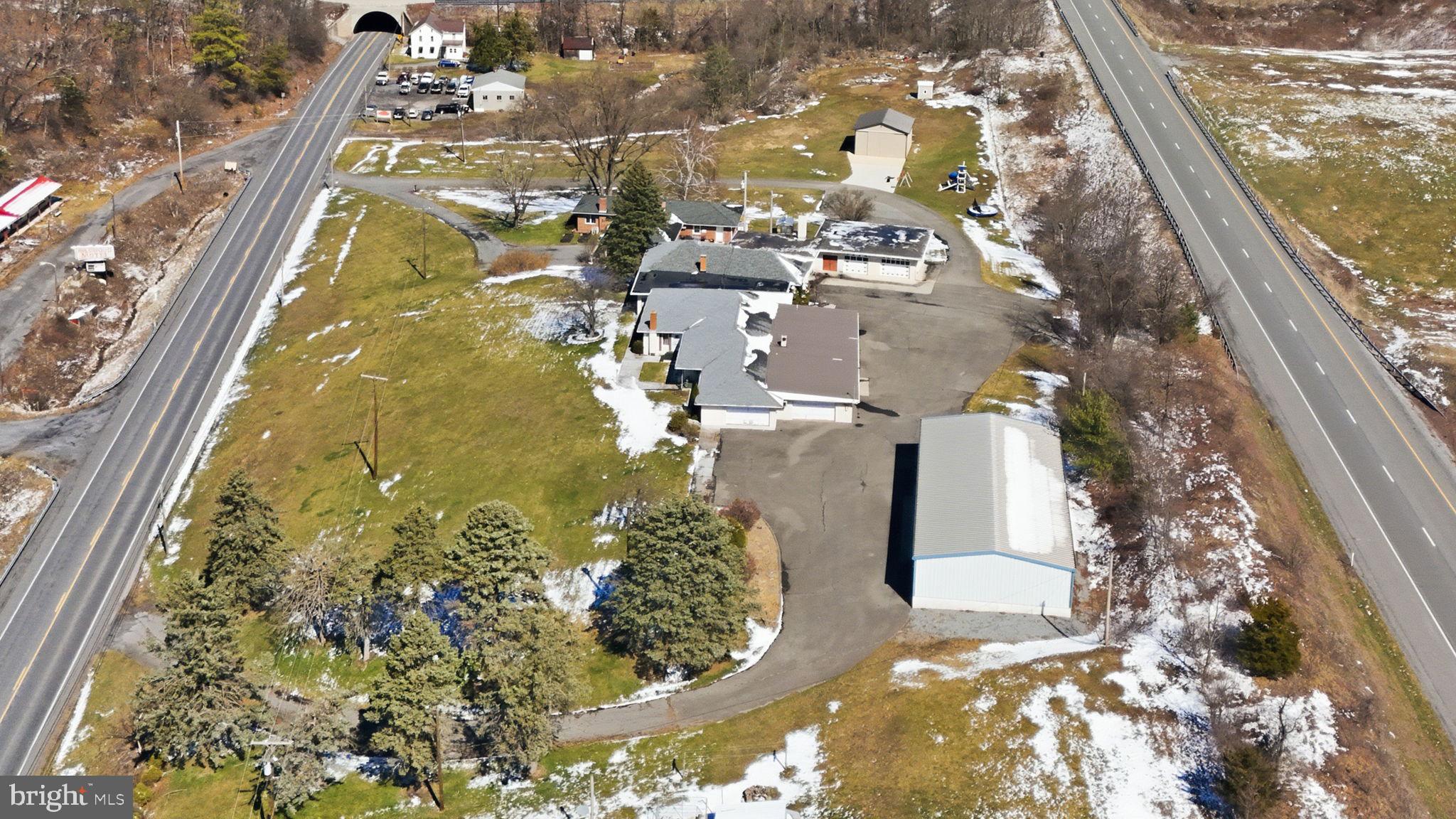 501 South Breezewood Road Breezewood, PA 15533 - Photo 10 of 43