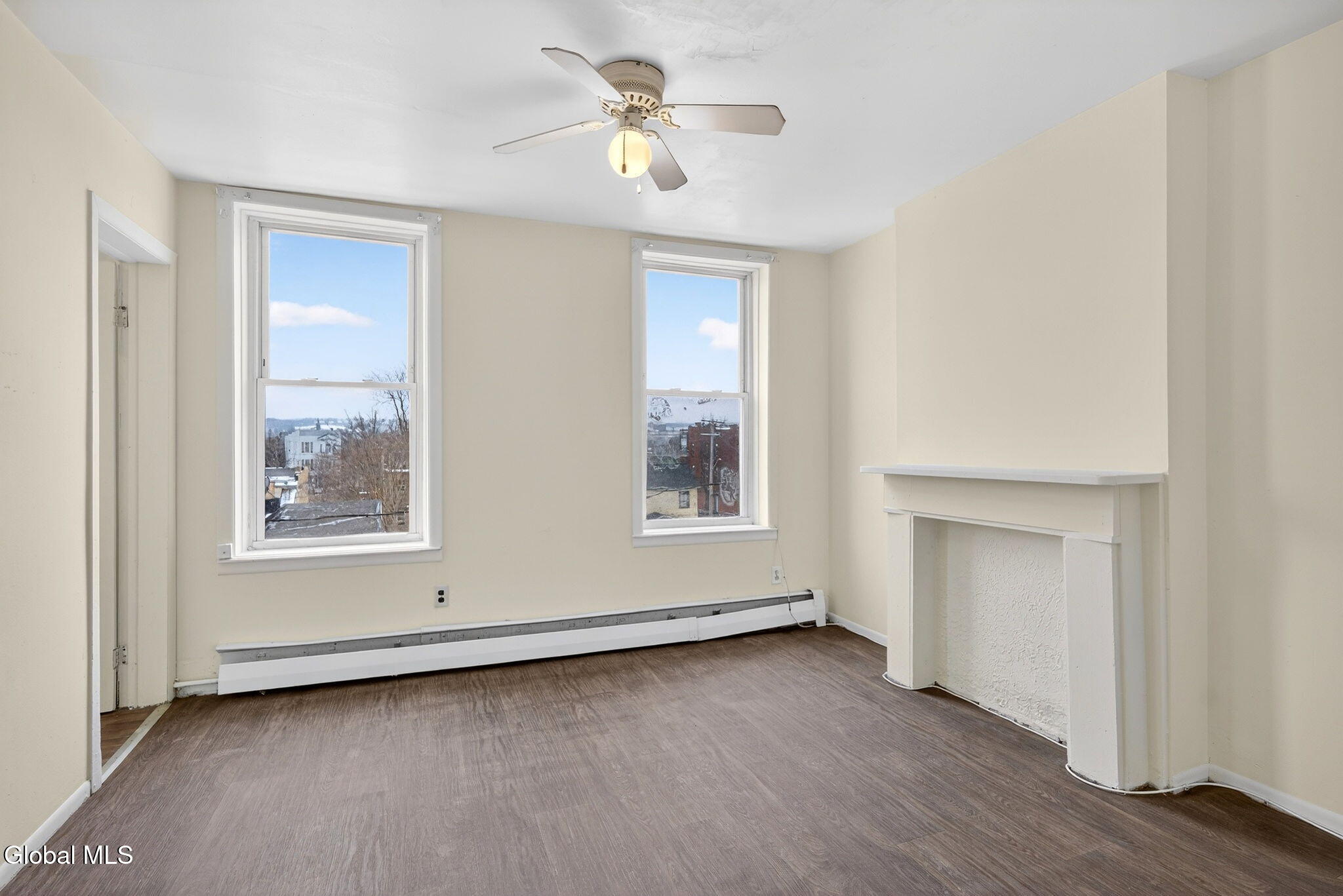 38 Tyler Street Troy, NY 12180 - Photo 14 of 28 Fourth Interior 5 of 19