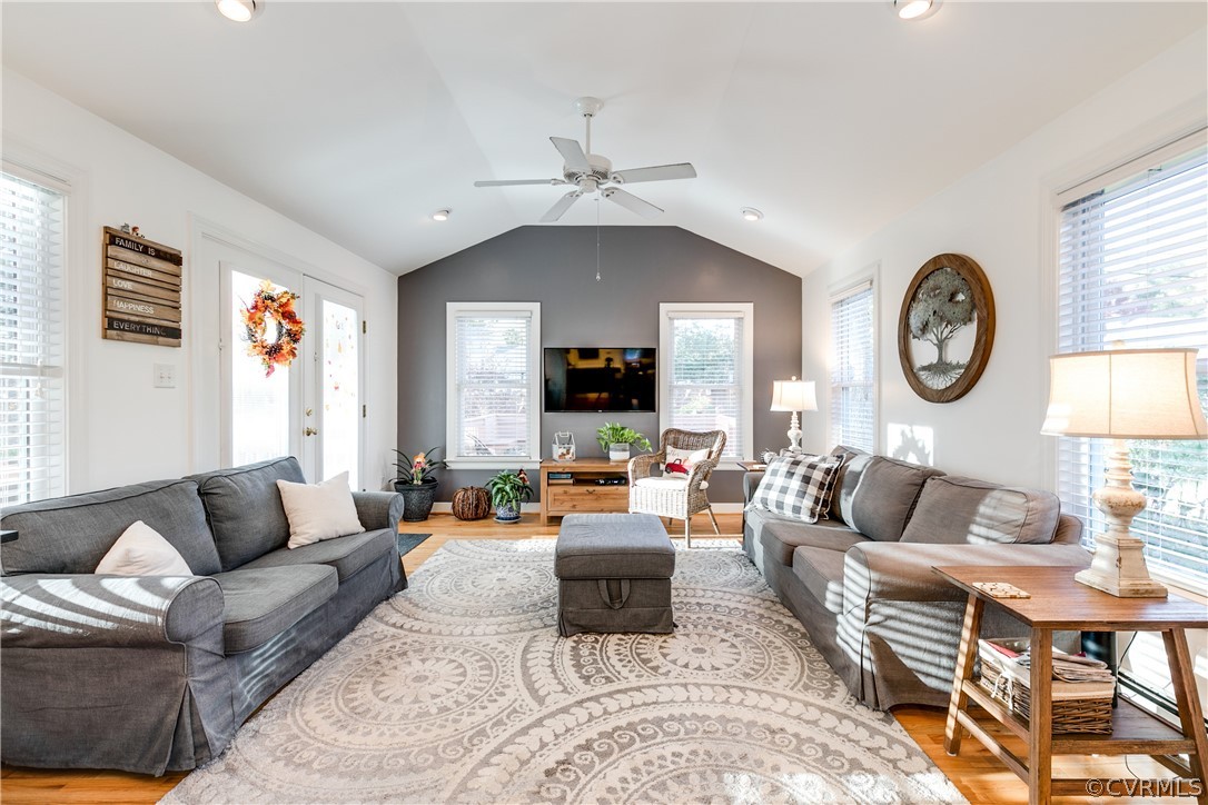 1904 Vandover Road Henrico, VA 23229 - Photo 12 of 30 Very spacious sun room!