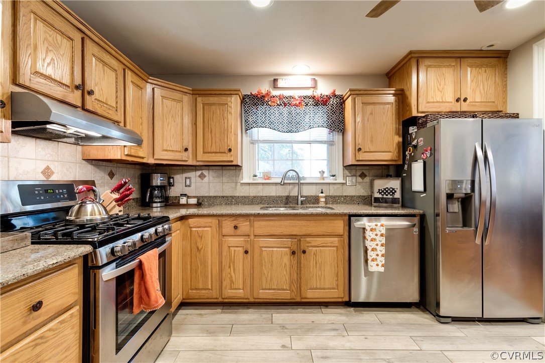 1904 Vandover Road Henrico, VA 23229 - Photo 8 of 30 SS appliances include gas cooking