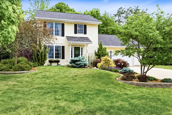 $449,900 | 1163 Gruennert Court, Jefferson, WI 53549