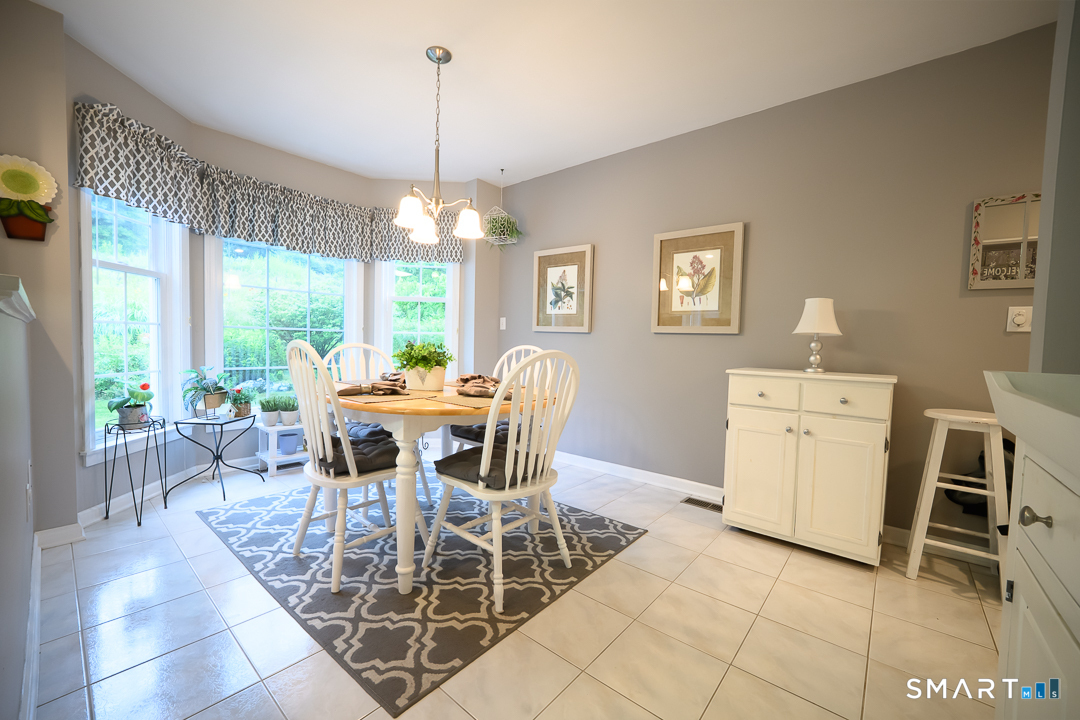 4 Kimberwick Court, Unit 4 Middlebury, CT 06762 - Photo 8 of 31