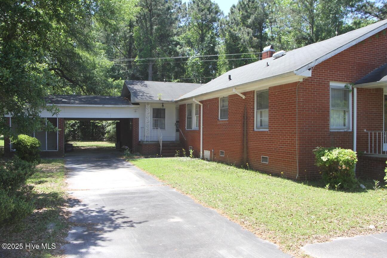 709 Quail Street Elizabethtown, NC 28337 - Photo 4 of 29