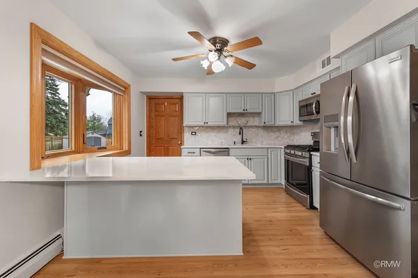 $499,900 | 21W301 Par Lane, Itasca, IL 60143