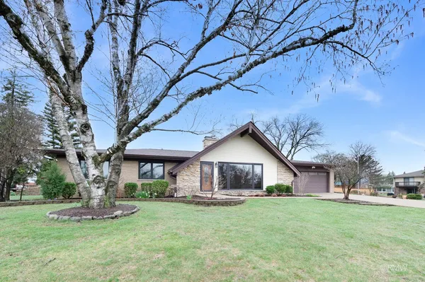$499,900 | 21W301 Par Lane, Itasca, IL 60143