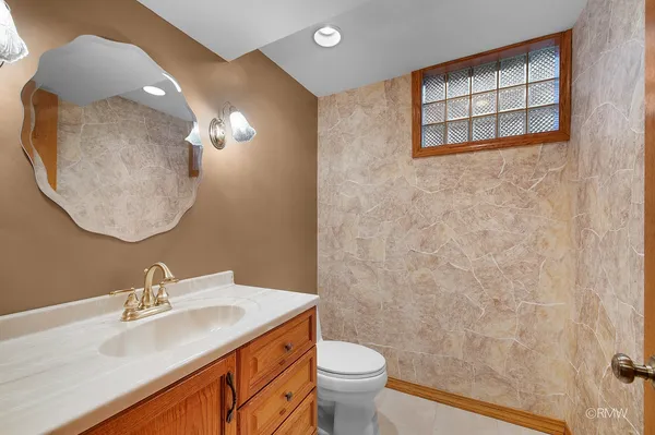 $499,900 | 21W301 Par Lane, Itasca, IL 60143