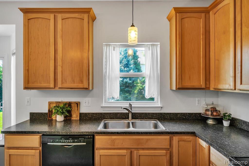650 Park Lane Road Chelsea, MI 48118 - Photo 22 of 55