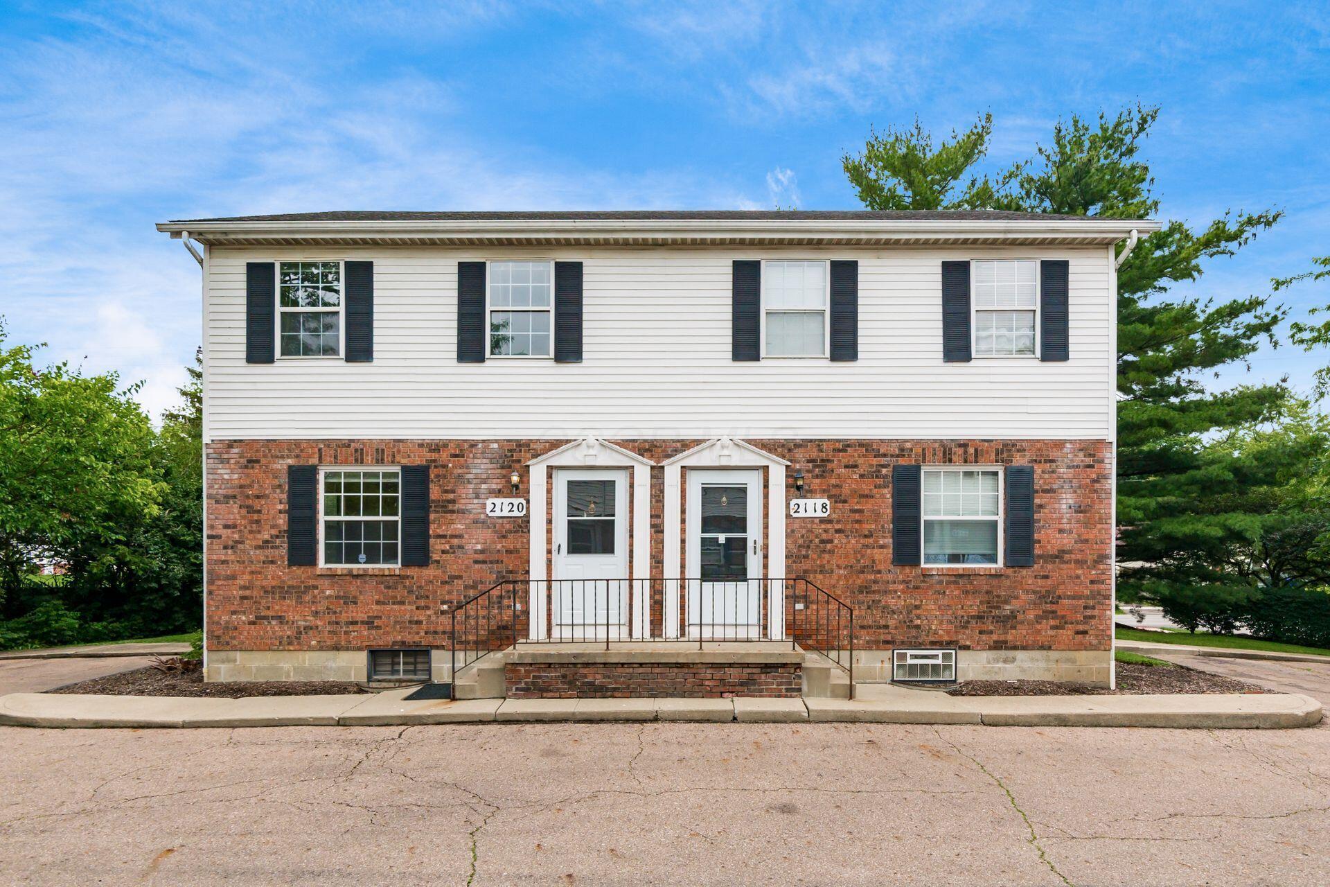 2120 Sprucefield Road Columbus, OH 43229 - Photo 3 of 27 002_ 2120 Sprucefield Rd-1069