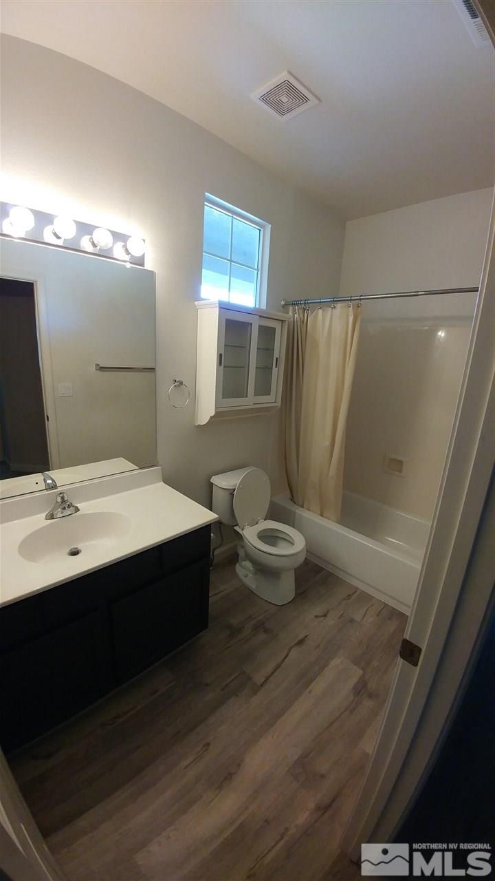 10463 Chadwell Drive Reno, NV 89521 - Photo 17 of 21 Photo 17