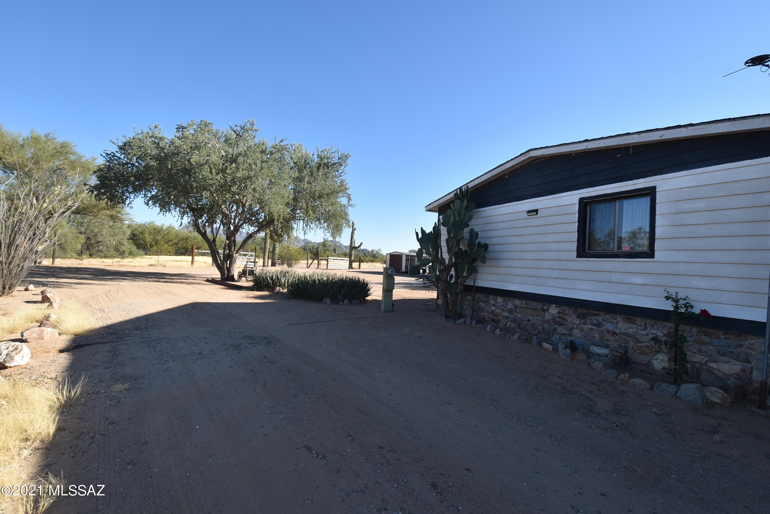5820 North Chaparral Road Tucson, AZ 85743 - Photo 18 of 50