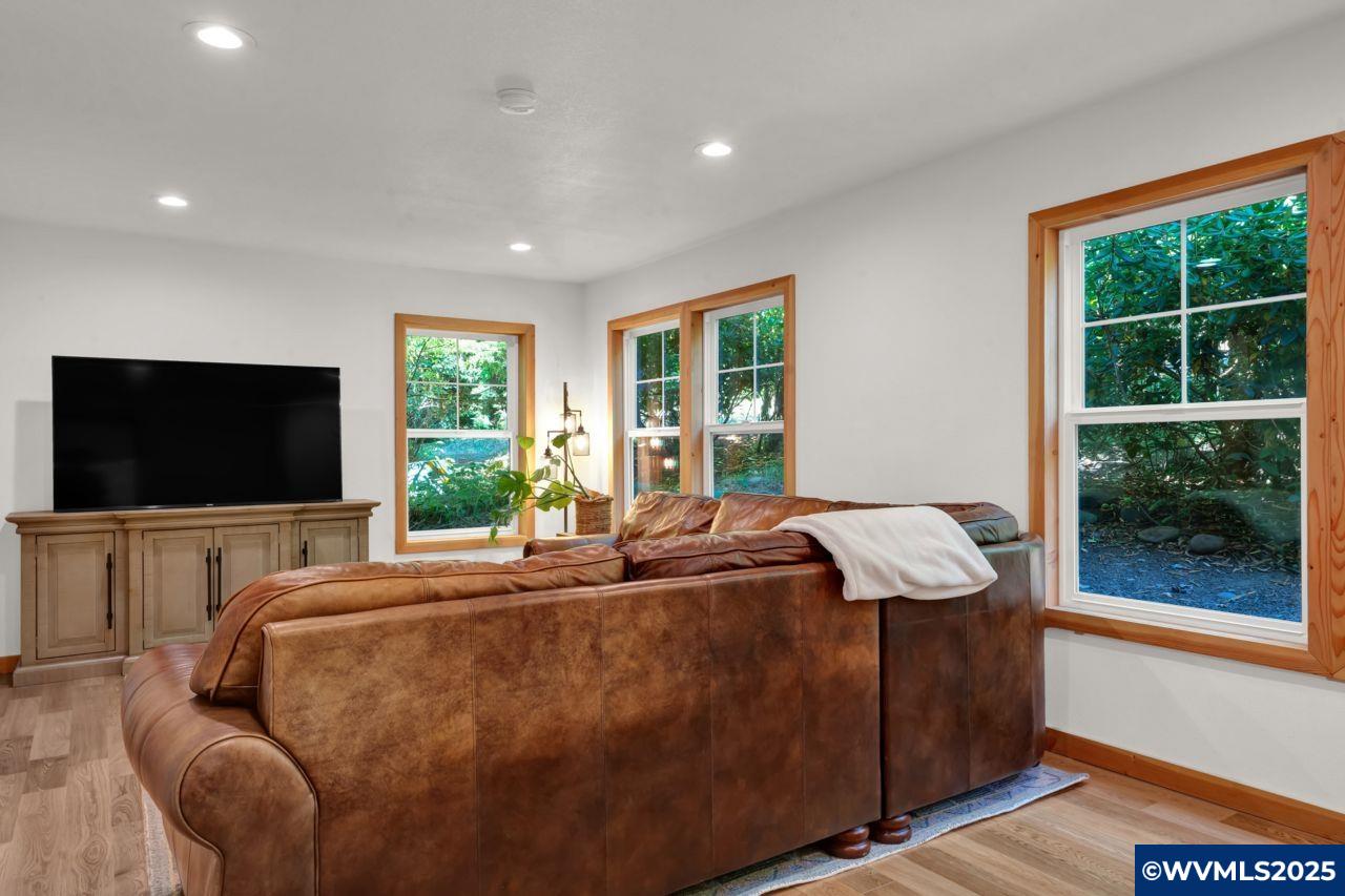 36834 Happy Hollow Road Blodgett, OR 97326 - Photo 18 of 50 Gallery Image 18