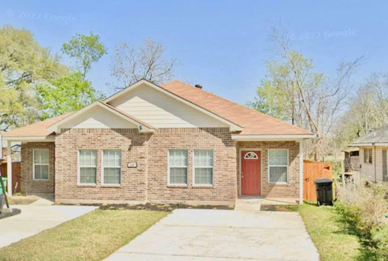 235 Calloway Street Houston, TX 77029 - Photo 1 of 12