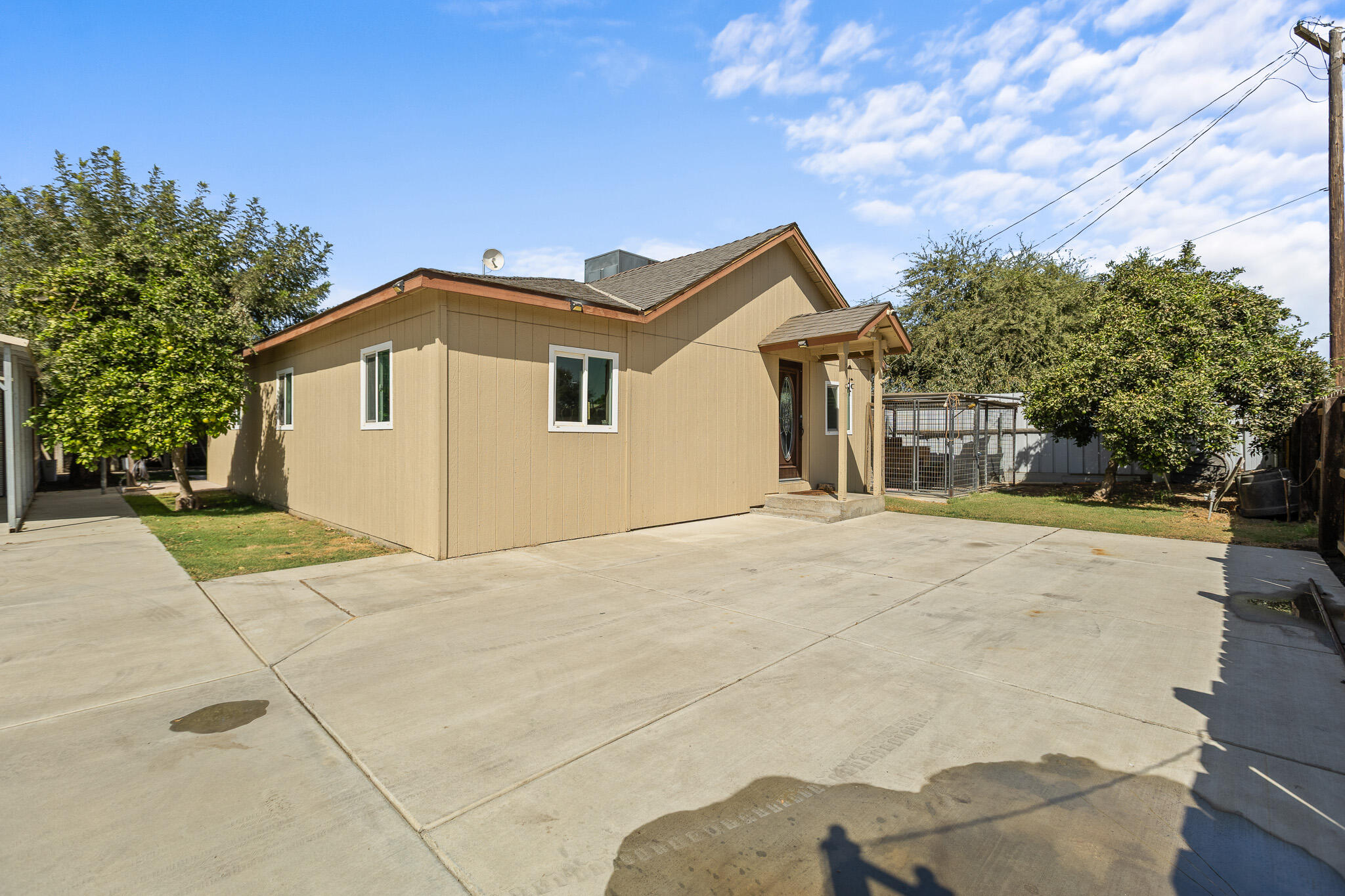 25769 Hypericum Road Visalia, CA 93292 - Photo 1 of 83 9 1st House Exterior