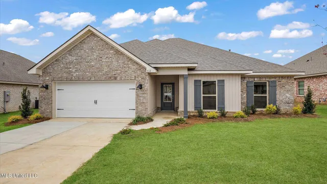$322,900 | 532 Vista Pointe Drive, Pearl, MS 39208