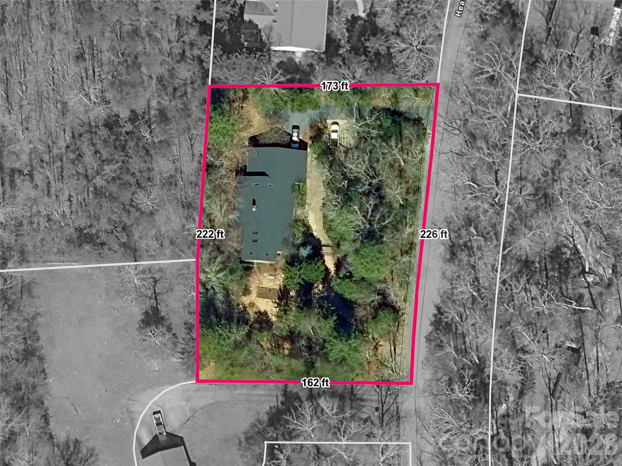 203 Heathcote Road Hendersonville, NC 28791 - Photo 46 of 47 a small area with red umbrella