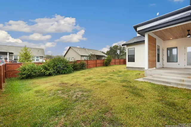 $420,000 | 217 Peter Kleid Loop, Blanco, TX 78606