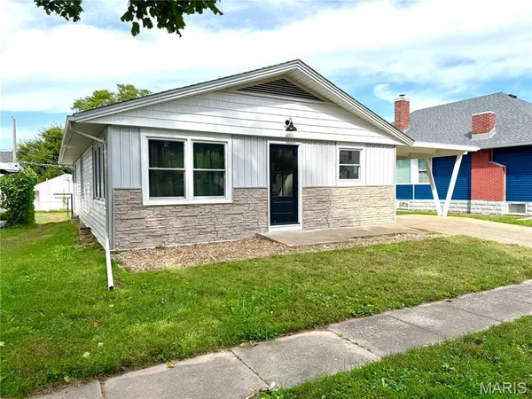 $243,000 | 206 East Church Street, Palmyra, MO 63461