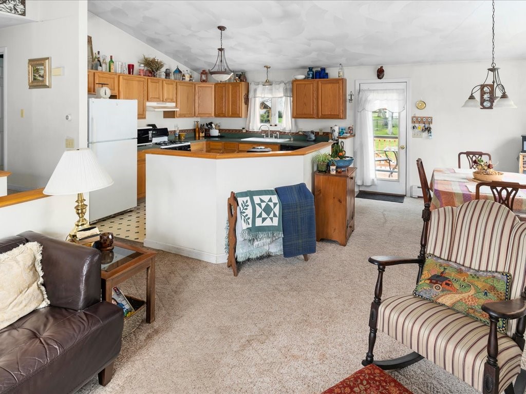 15 Colvintown Road Coventry, RI 02816 - Photo 12 of 23