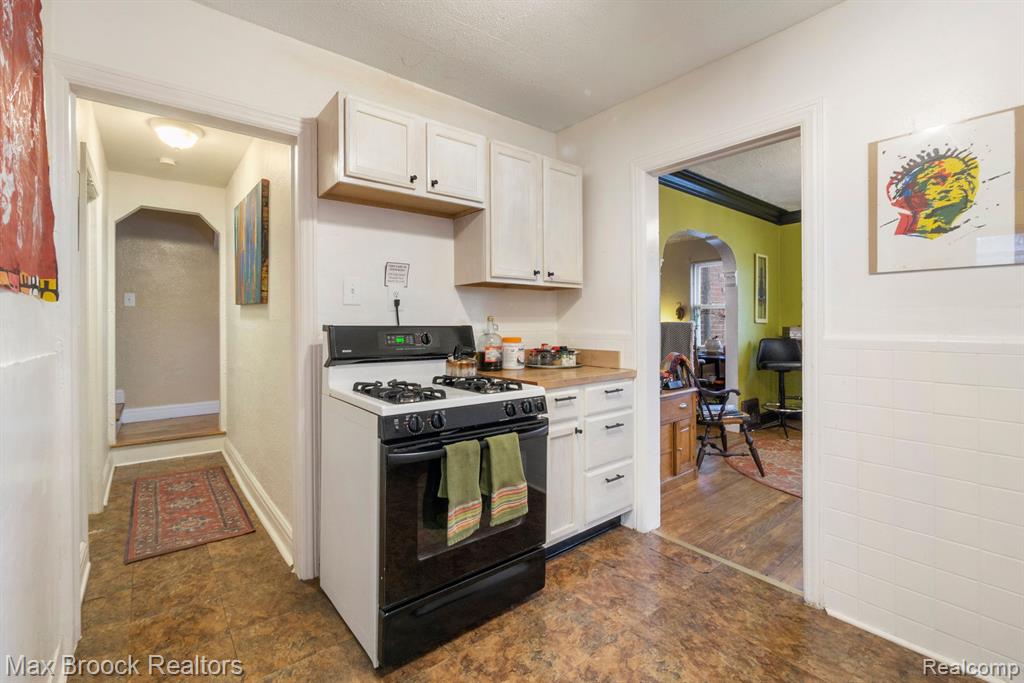7626 West Seven Mile Road Detroit, MI 48221 - Photo 14 of 39 Gallery Image 14