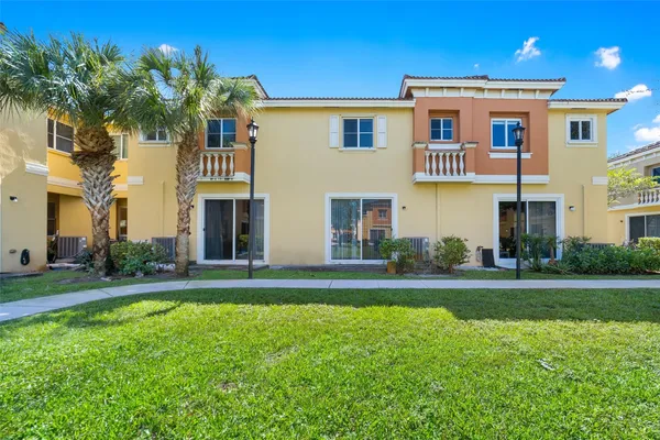 $425,000 | 8915 Southwest 19th Street, Unit 8915, Miramar, FL 33025
