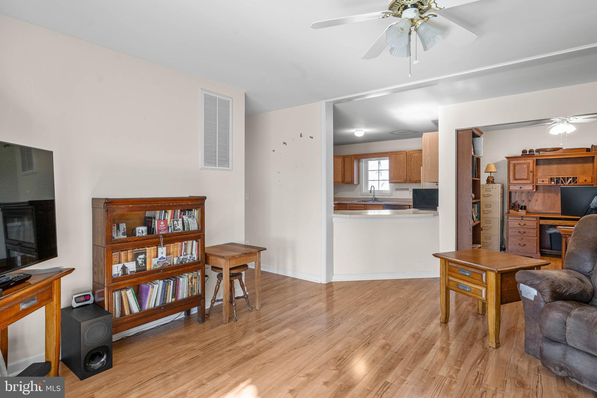 37624 Cedar Street Ocean View, DE 19970 - Photo 14 of 25 Living Room #2 off Kitchen