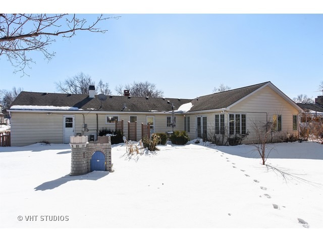 515 Ranch Road Wheaton, IL 60187 - Photo 12 of 14