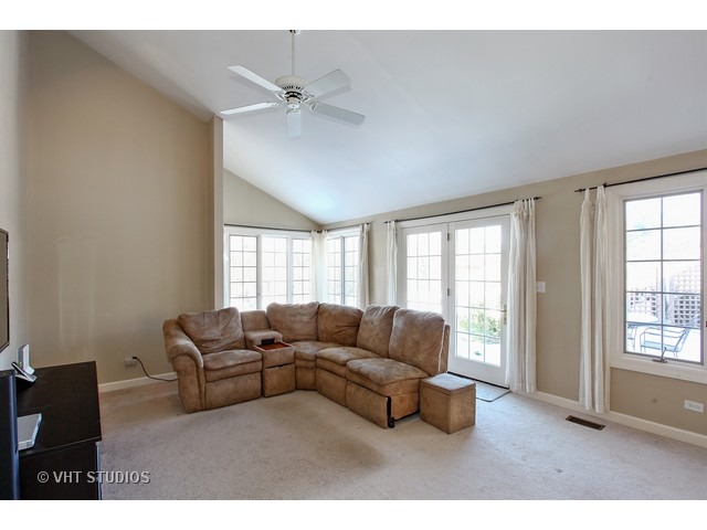 515 Ranch Road Wheaton, IL 60187 - Photo 6 of 14