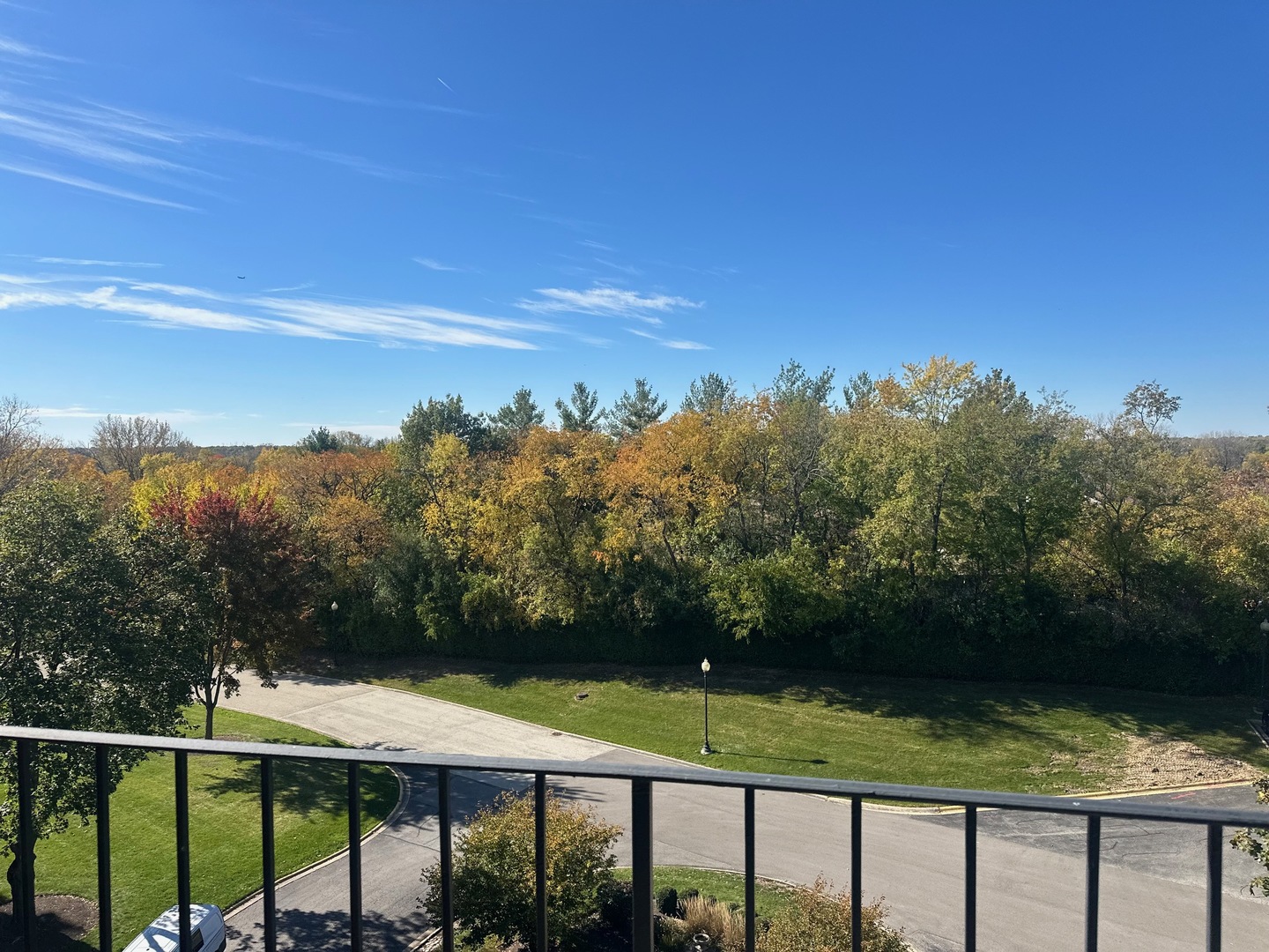 101 Bar Harbour Road, Unit 6D Schaumburg, IL 60193 - Photo 12 of 14 a view of a outdoor space