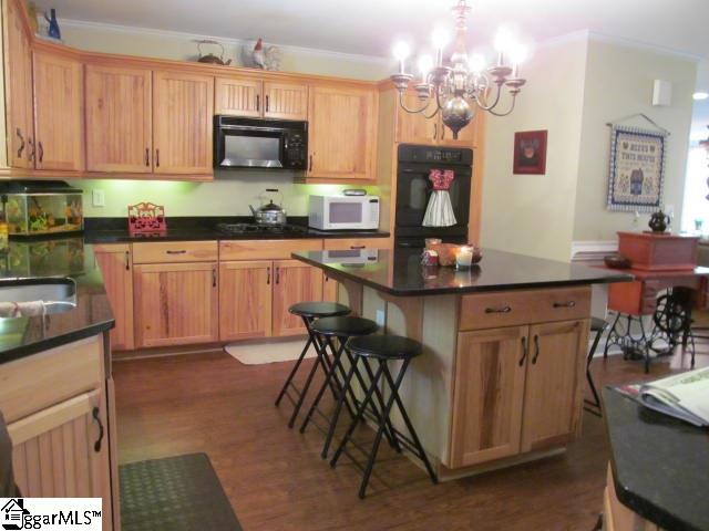 212 Byars Street Greer, SC 29651 - Photo 10 of 25 Gallery Image 10