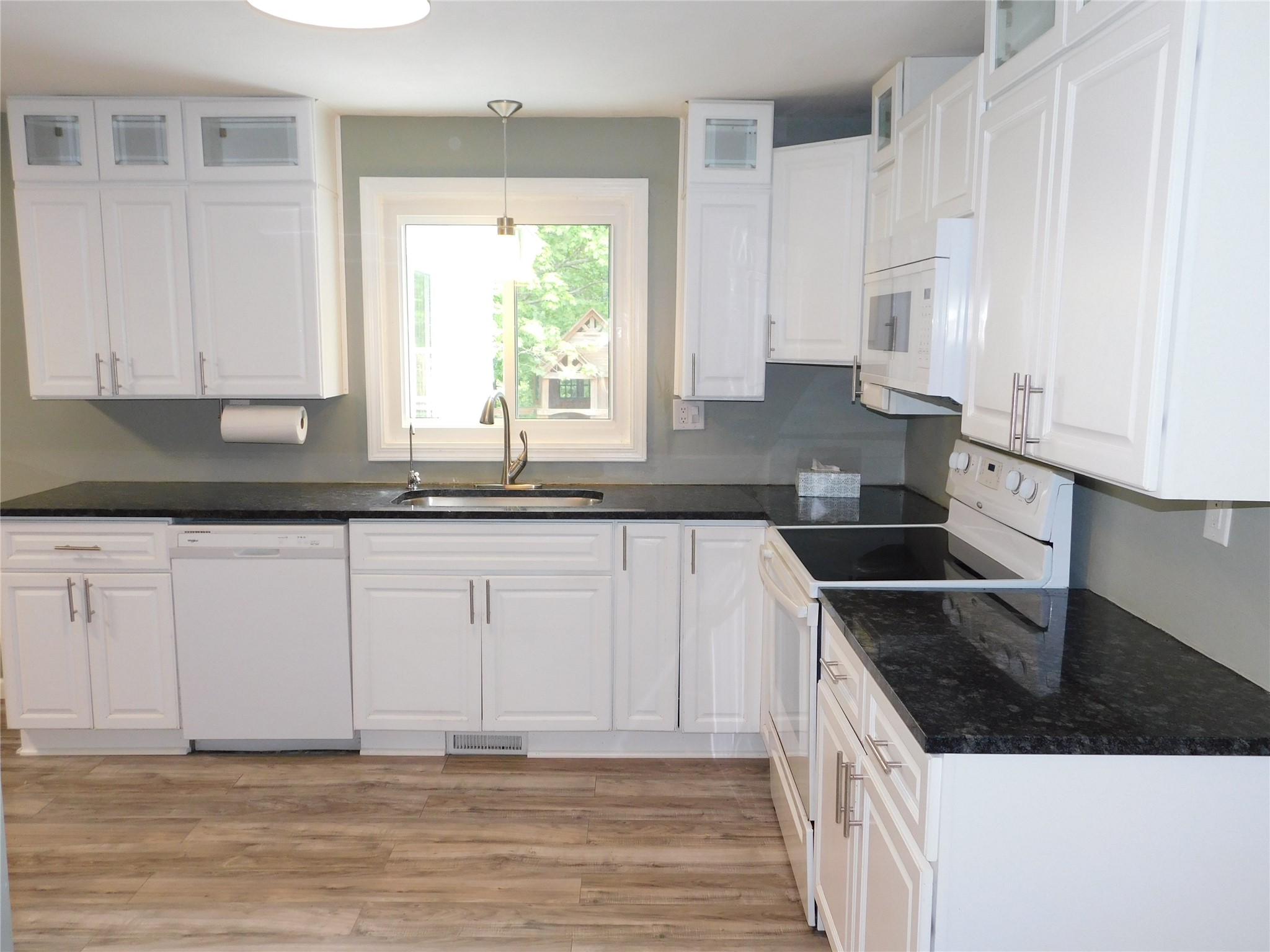 8823 Kirsch Road Erie, PA 16510 - Photo 8 of 19 Gallery Image 8