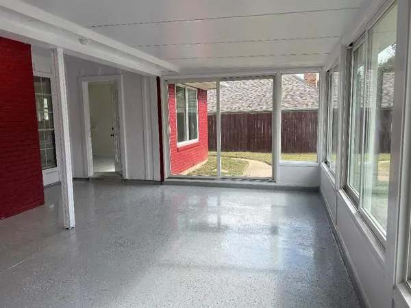$2,200 | 1500 Hyde Park Boulevard, Cleburne, TX 76033