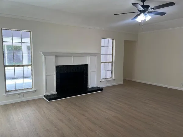 $2,200 | 1500 Hyde Park Boulevard, Cleburne, TX 76033