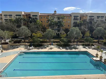 $630,000 | 600 Biltmore Way, Unit 318, Coral Gables, FL 33134