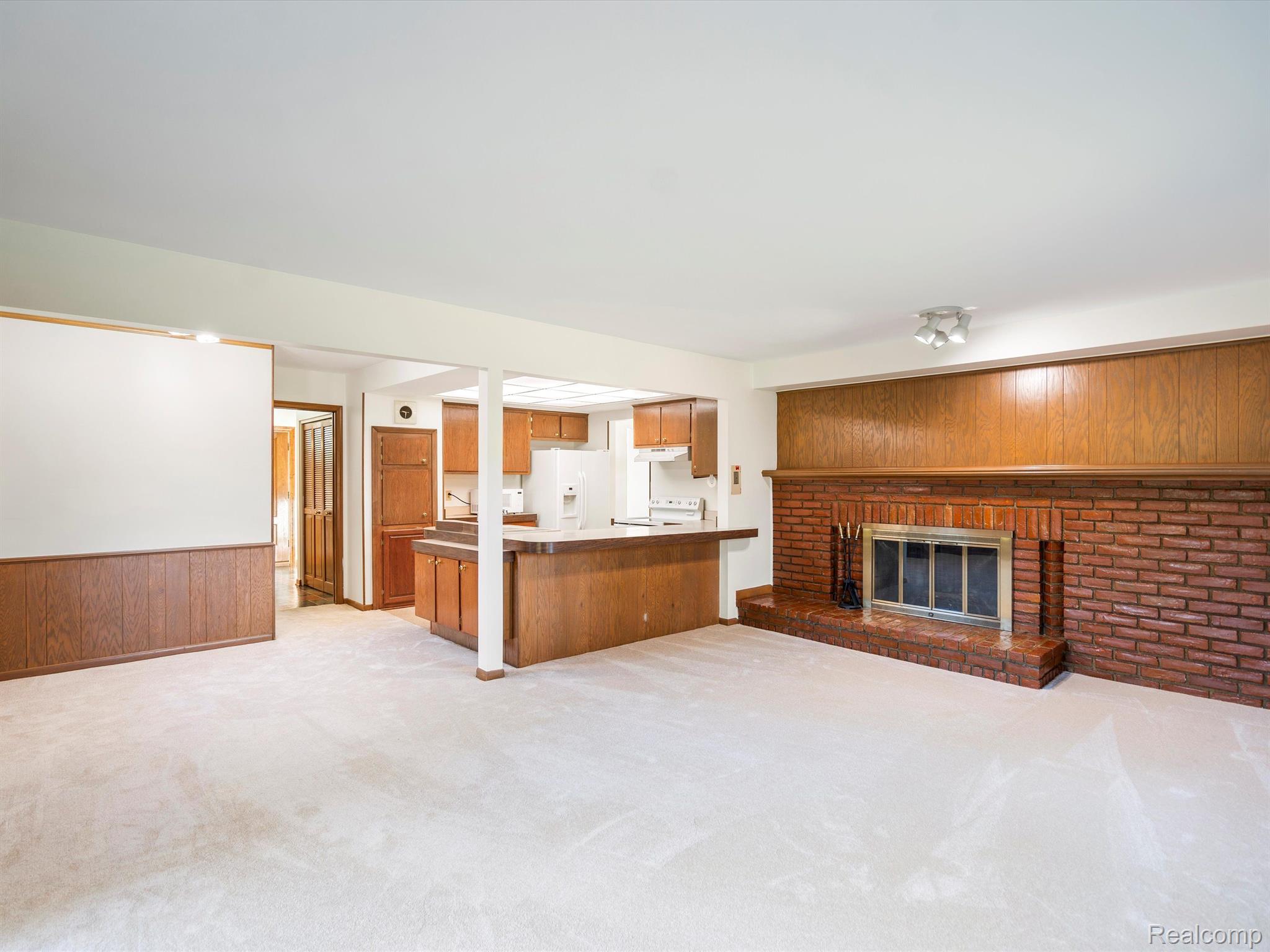 512 Old Perch Road Rochester, MI 48309 - Photo 18 of 35 Gallery Image 18