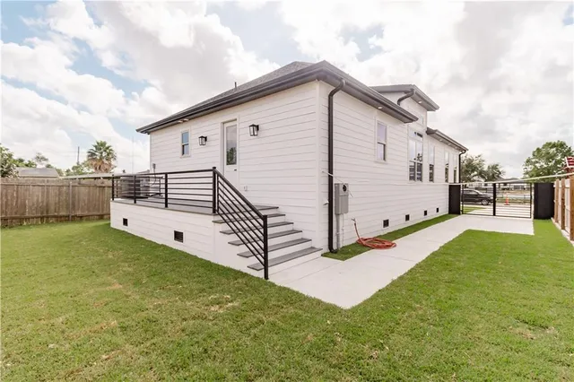 $299,000 | 8545 Victory Drive, Chalmette, LA 70043