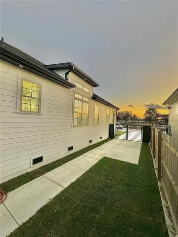 $299,000 | 8545 Victory Drive, Chalmette, LA 70043