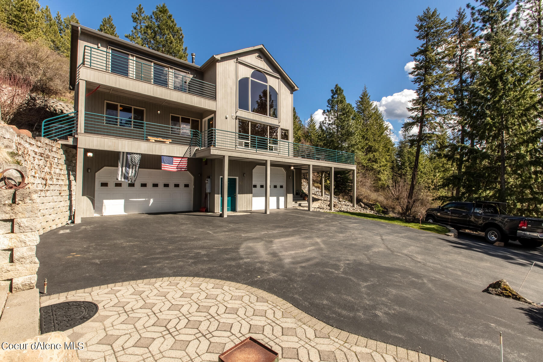 3200 South Lockhurst Lane, Coeur D'Alene, ID 83814 Compass