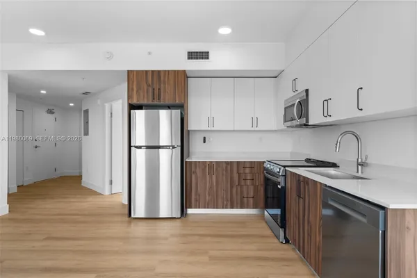 $2,914 | 2479 Northeast 192 Street, Unit 205, Miami, FL 33180