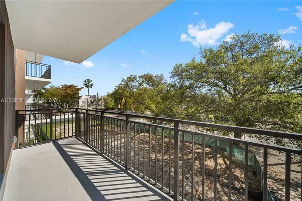 $2,914 | 2479 Northeast 192 Street, Unit 205, Miami, FL 33180