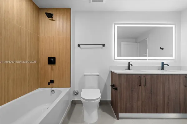 $2,914 | 2479 Northeast 192 Street, Unit 205, Miami, FL 33180