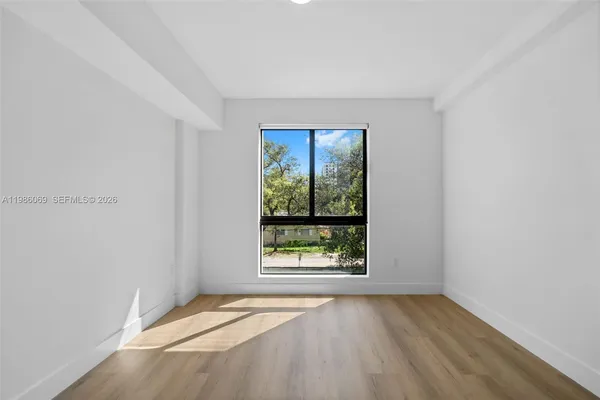 $2,914 | 2479 Northeast 192 Street, Unit 205, Miami, FL 33180