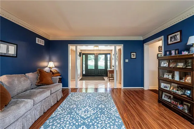 $575,000 | 931 Country Club Drive, Greensburg, PA 15601