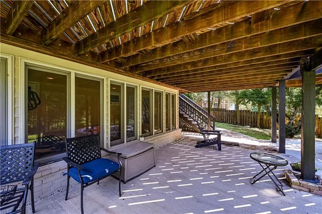 $575,000 | 931 Country Club Drive, Greensburg, PA 15601