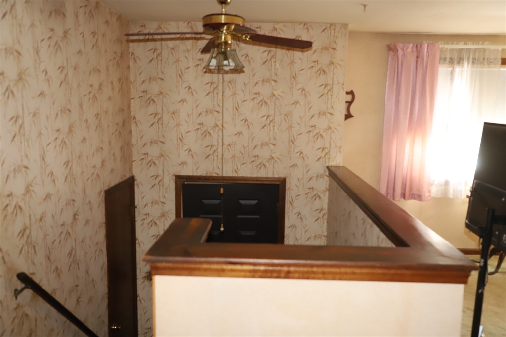 208 Tamarack Drive Springfield, MA 01129 - Photo 17 of 23 Gallery Image 17