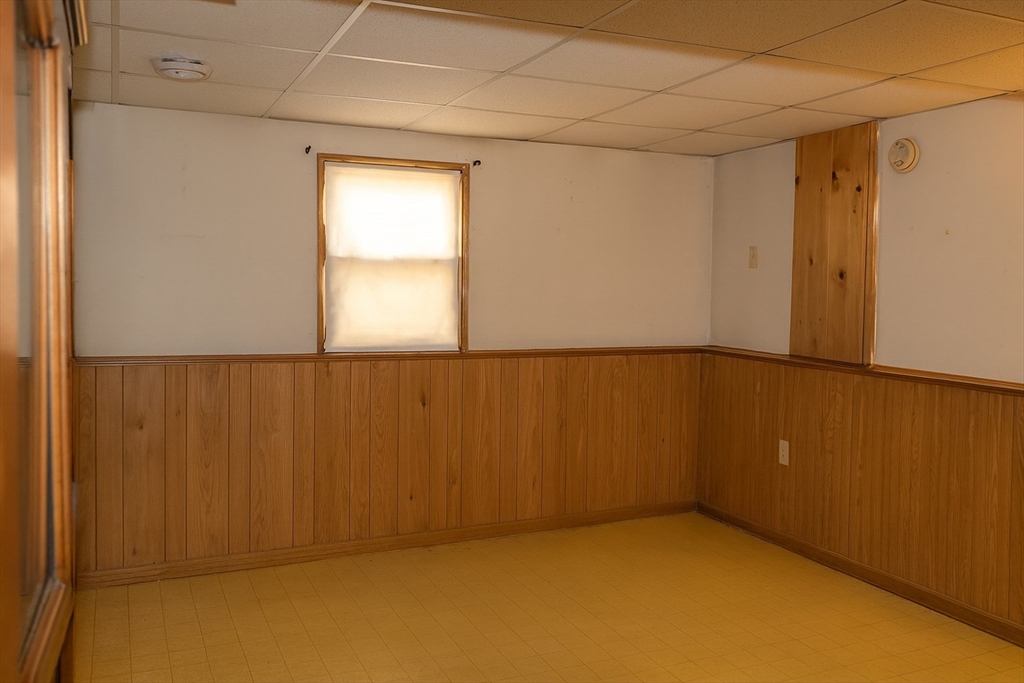 208 Tamarack Drive Springfield, MA 01129 - Photo 20 of 23 Gallery Image 20