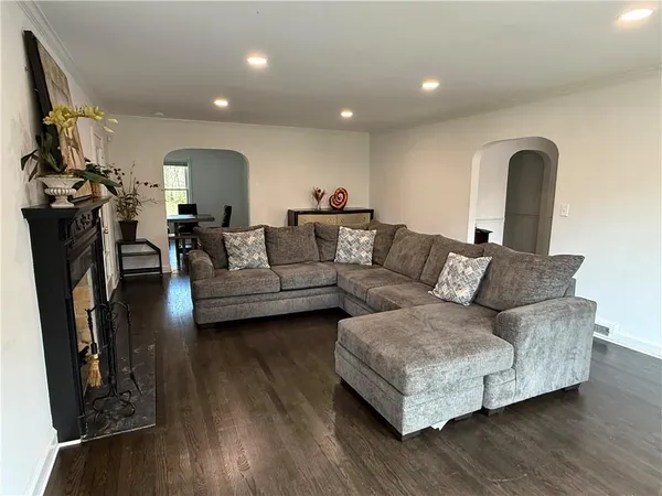 $4,500 | 1140 Goodwin Place Northeast, Unit 4, Atlanta, GA 30319