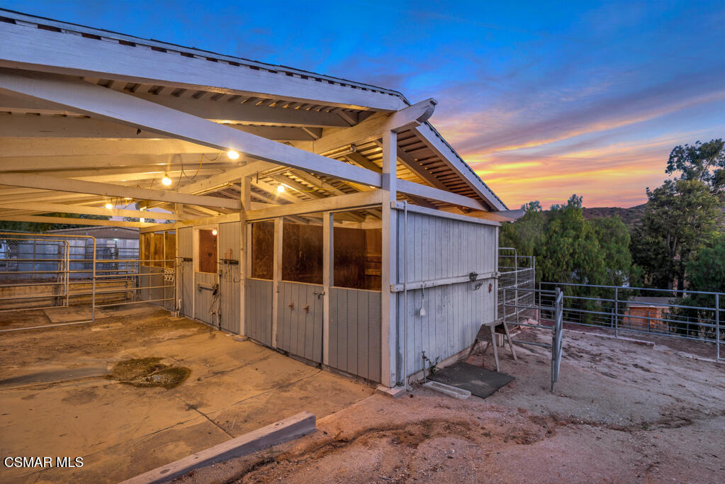 1506 Rambling Road Simi Valley, CA 93065 - Photo 35 of 79 3-Stall Barn