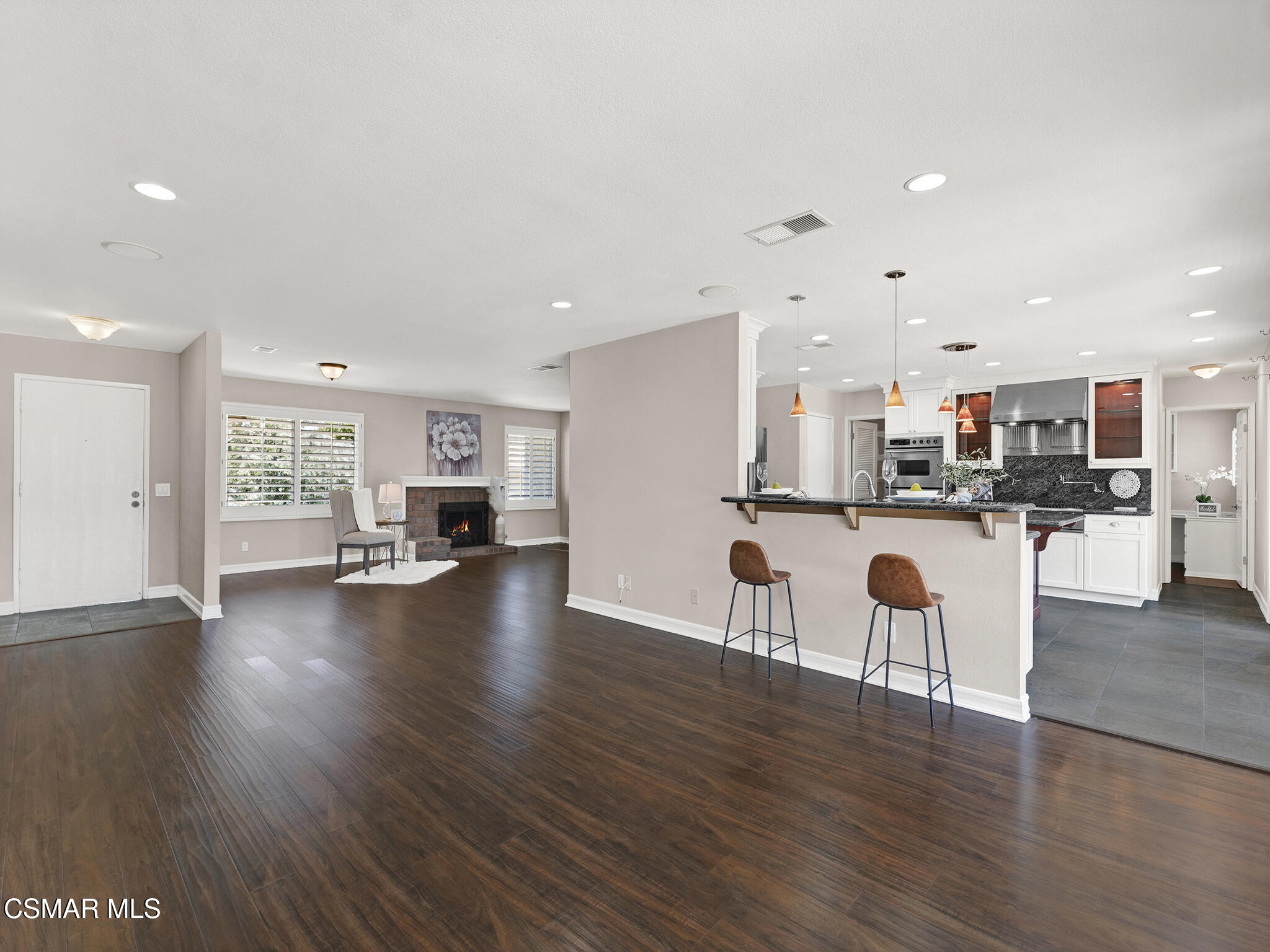 1506 Rambling Road Simi Valley, CA 93065 - Photo 6 of 79 Single-Story