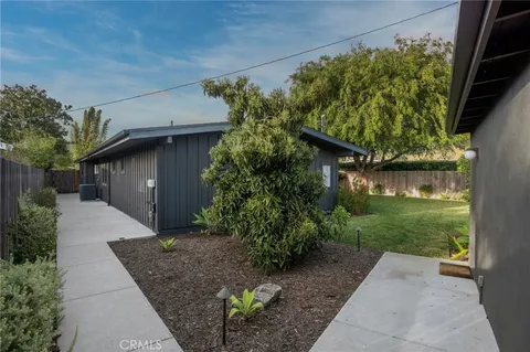 $2,849,000 | 1956 Rosemary Place, Costa Mesa, CA 92627